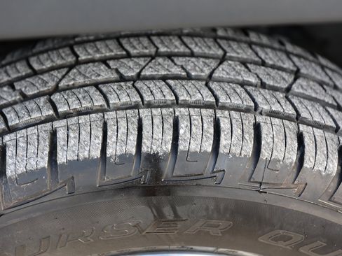 Used 2021 GMC Sierra 1500 SLT w/ Driver Alert Package II image 14