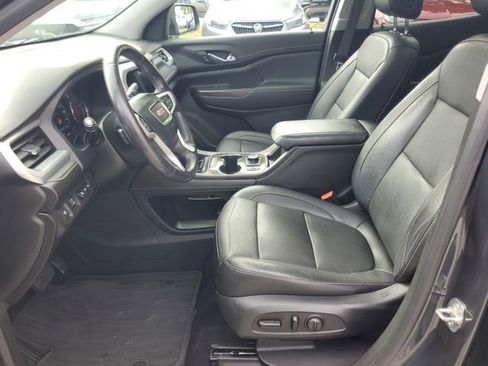 Used 2020 GMC Acadia SLT w/ Driver Alert Package II image 17