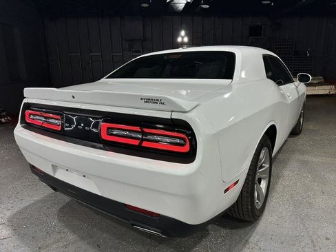 Used 2021 Dodge Challenger SXT RWD image 4