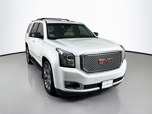 Used 2016 GMC Yukon Denali w/ Open Road Package AWD/4WD image 7