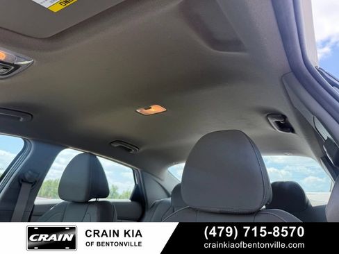 Used 2023 Hyundai Elantra SEL FWD image 22