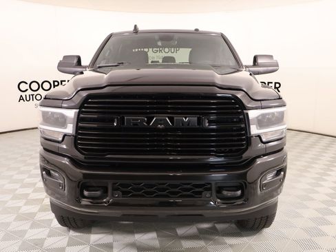 Used 2019 RAM 2500 Big Horn w/ Black Appearance Package image 9