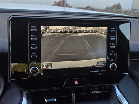 Used 2021 Toyota Venza XLE w/ Carpet Mat Package (TMS) AWD/4WD image 12