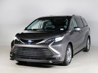 Used 2023 Toyota Sienna Limited