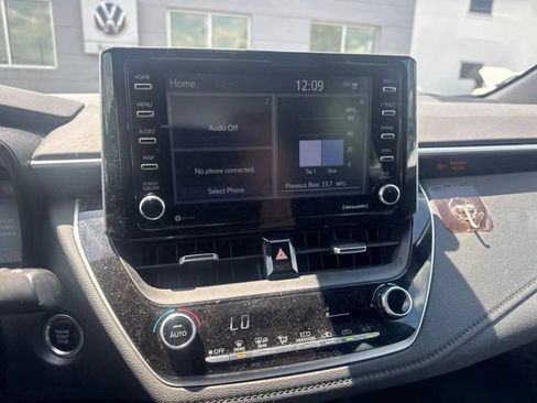 Used 2021 Toyota Corolla SE w/ SE Premium Package FWD image 8