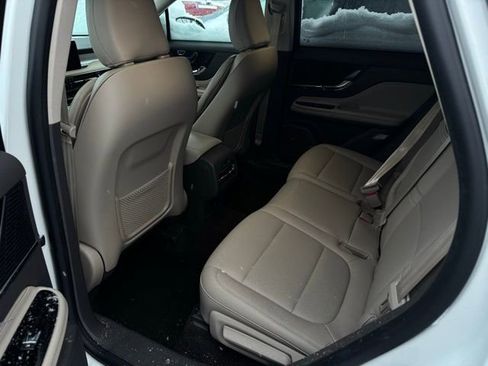 Certified 2022 Lincoln Corsair Standard w/ Equipment Group 101A image 23