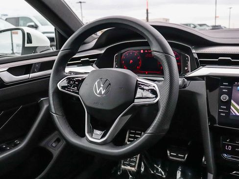 Used 2023 Volkswagen Arteon SEL image 16