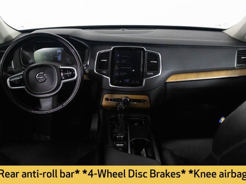 Used 2021 Volvo XC90 T6 Momentum w/ Protection Package image 24