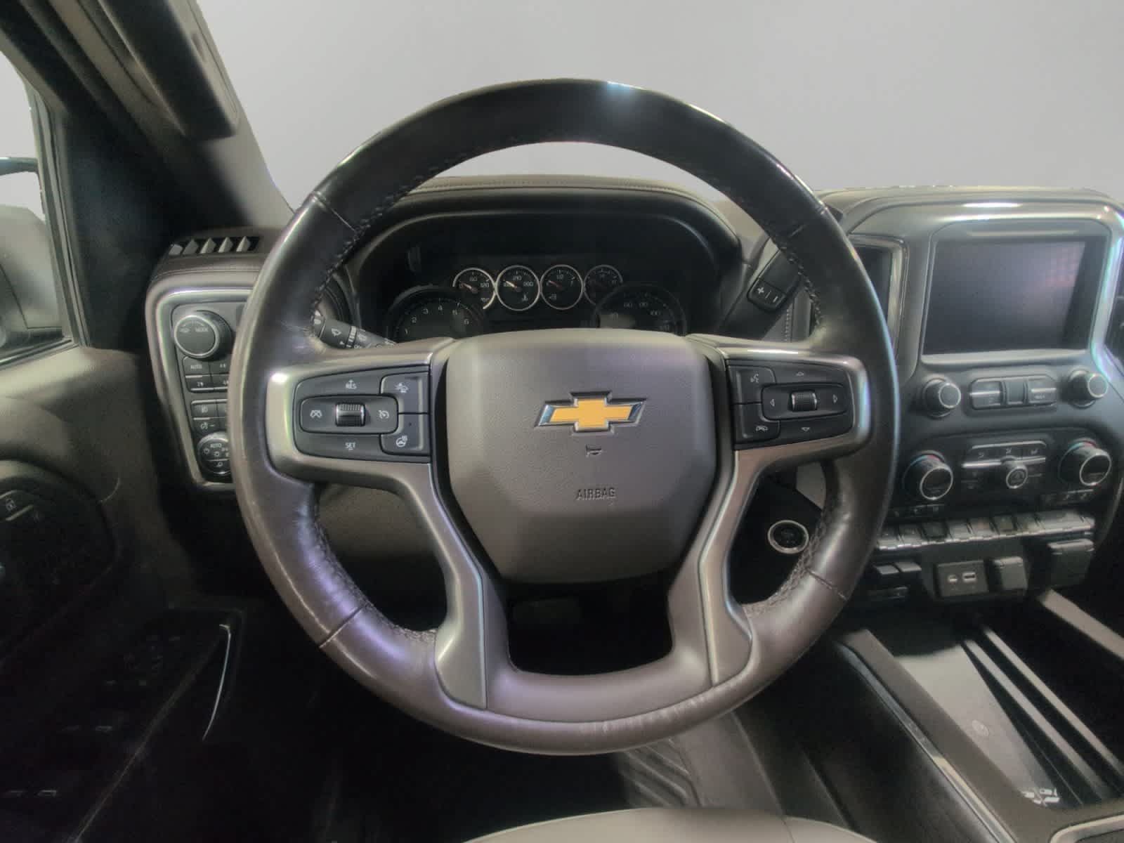 Used 2022 Chevrolet Silverado 1500 LTZ w/ LTZ Premium Package AWD/4WD image 12