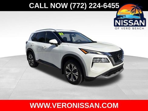 Used 2021 Nissan Rogue SV w/ Premium Package image 1