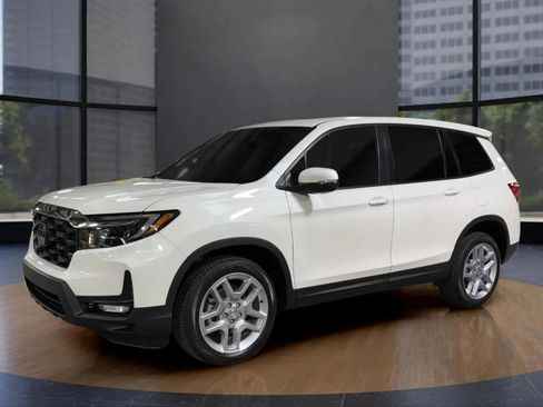 Used 2025 Honda Passport EX-L image 3