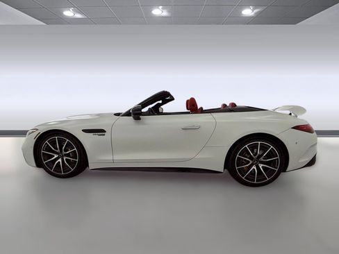 Certified 2022 Mercedes-Benz SL 63 AMG 4MATIC image 2