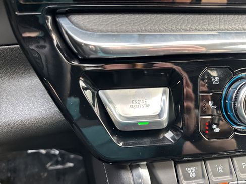 Used 2024 GMC Sierra 2500 Denali w/ Technology Package AWD/4WD image 72