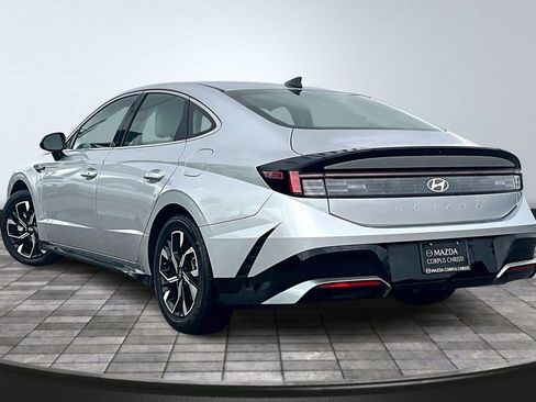 Used 2025 Hyundai Sonata SEL FWD image 5