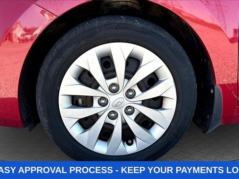 Used 2016 Hyundai Elantra GT image 38