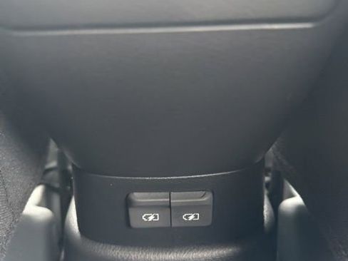 New 2025 Nissan Kicks Play S image 21