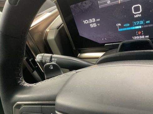 Used 2024 GMC Hummer EV 3X w/ LPO, Illumination Package image 18