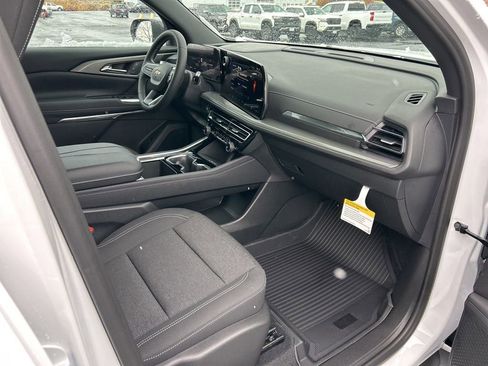 New 2026 Chevrolet Traverse LT w/ Sun and Wheel Package image 33