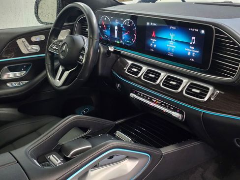 Used 2022 Mercedes-Benz GLS 450 4MATIC image 31