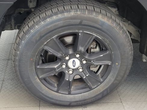 Used 2015 Ford F150 XLT w/ Equipment Group 302A Luxury RWD image 31
