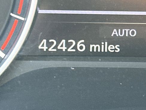 Used 2024 Nissan Rogue SV image 29