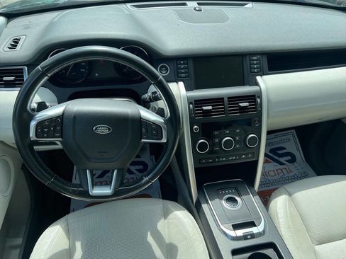 Used 2016 Land Rover Discovery Sport HSE image 12