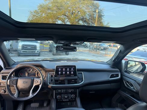 Used 2021 Chevrolet Suburban RST w/ Luxury Package AWD/4WD image 12
