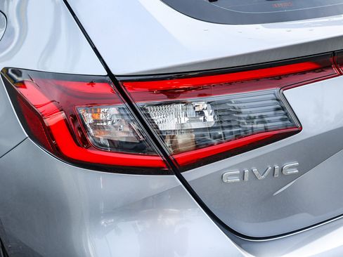 Used 2024 Honda Civic Sport image 8