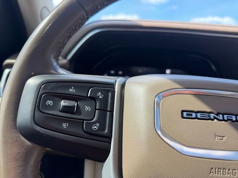 Used 2022 GMC Yukon Denali AWD/4WD image 22