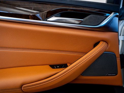 Used 2018 BMW 540i xDrive image 56