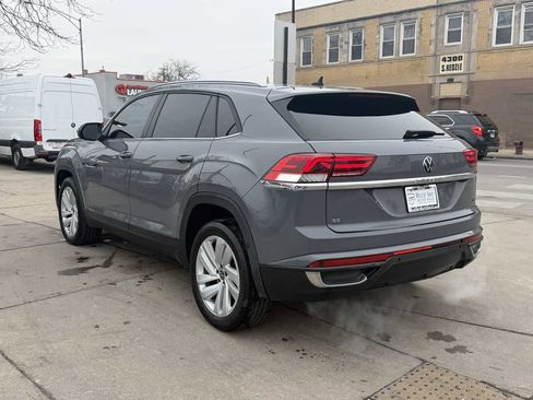 Used 2021 Volkswagen Atlas Cross Sport SE w/ Panoramic Sunroof Package image 7