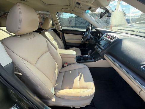 Used 2017 Subaru Outback 2.5i Limited image 40
