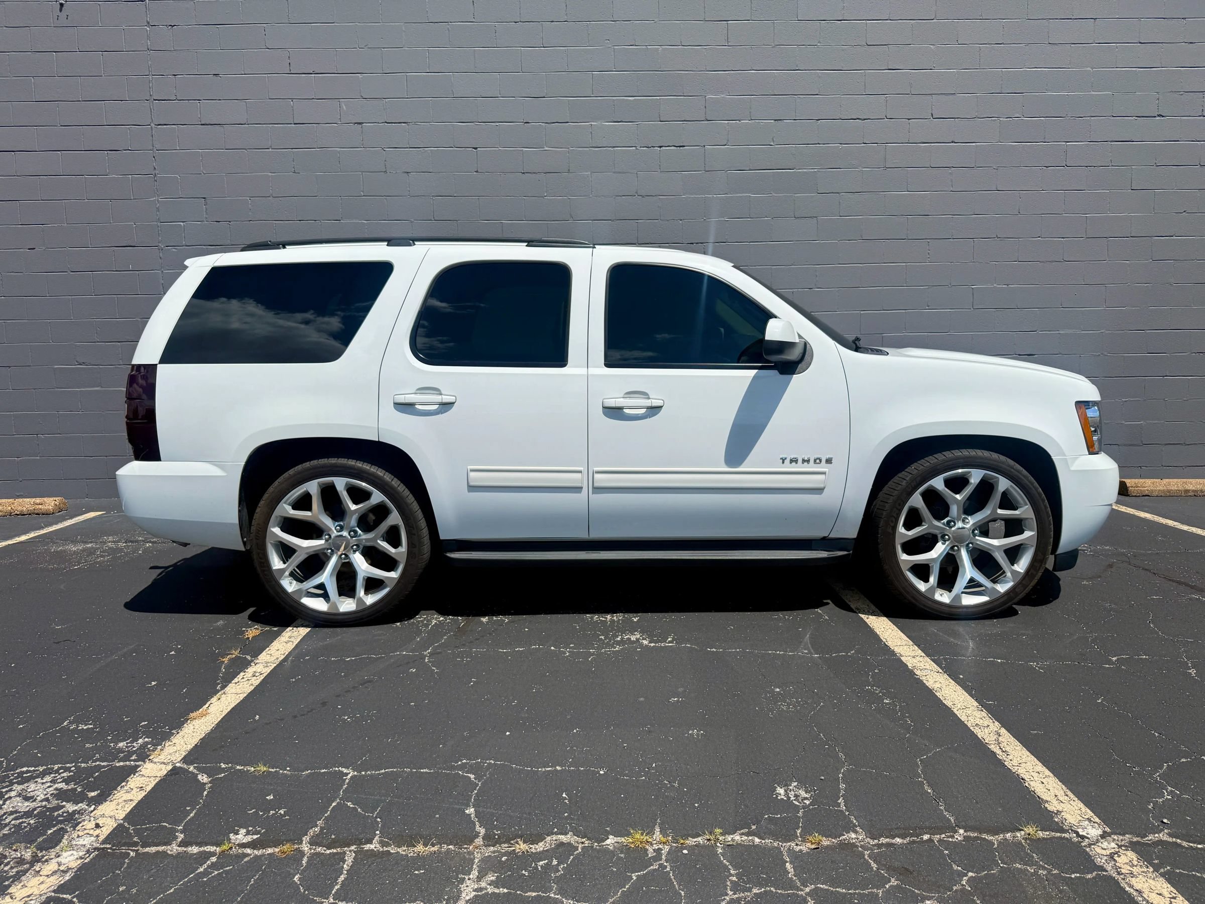 Used 2010 Chevrolet Tahoe LT AWD/4WD image 5