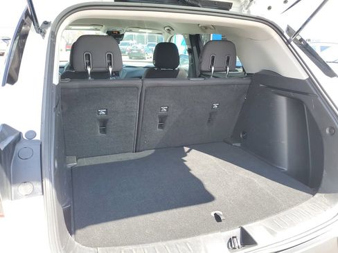 Used 2023 Chevrolet TrailBlazer LT FWD image 30
