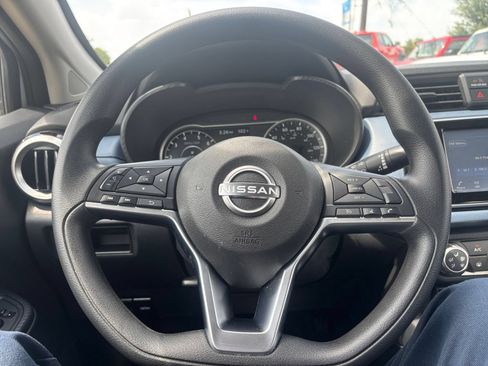 Used 2025 Nissan Versa SV FWD image 25