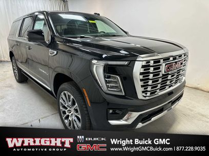 New 2025 GMC Yukon XL Denali w/ Sun & Power Step Package