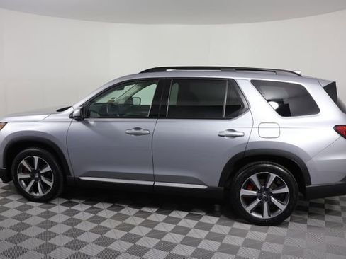 Used 2023 Honda Pilot Elite image 5
