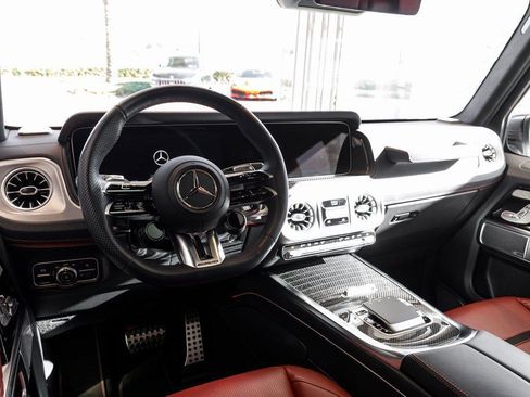 Used 2025 Mercedes-Benz G 63 AMG AMG G 63 image 31