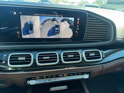 Used 2024 Mercedes-Benz GLS 450 4MATIC image 34