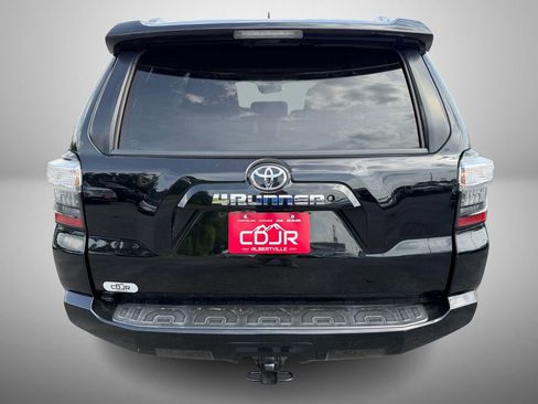 Used 2018 Toyota 4Runner SR5 Premium RWD image 9