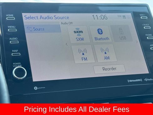 Used 2022 Toyota Camry XLE FWD image 24