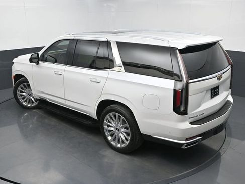 Used 2024 Cadillac Escalade Premium Luxury w/ Performance Package image 43