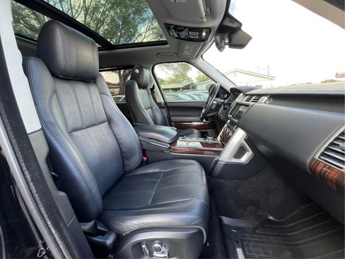 Used 2017 Land Rover Range Rover Long Wheelbase Supercharged image 24