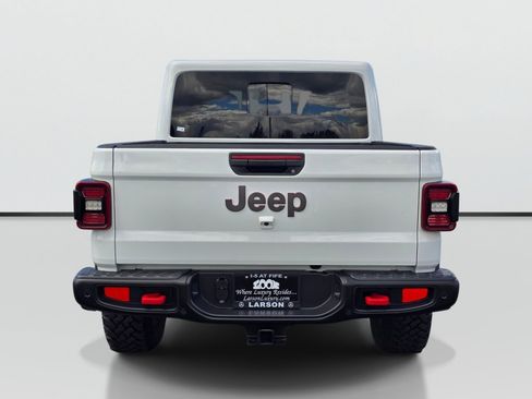 Used 2024 Jeep Gladiator Rubicon AWD/4WD image 6