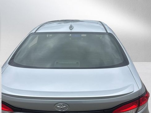 Used 2026 Toyota Corolla SE w/ SE Premium Package FWD image 7