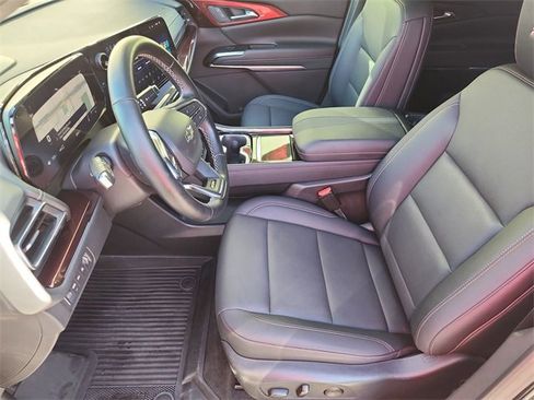 Used 2025 Chevrolet Traverse Z71 w/ Driver Confidence Package image 19