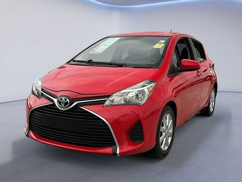 Used 2015 Toyota Yaris LE image 1