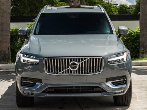 Used 2023 Volvo XC90 B6 Plus w/ Protection Package Premier image 12