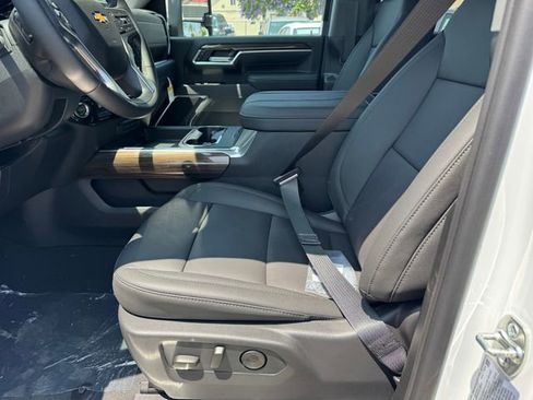 New 2026 Chevrolet Silverado 3500 LT w/ All Star Edition AWD/4WD image 14