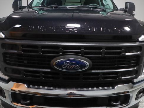 Used 2023 Ford F350 XL w/ XL Chrome Package image 4